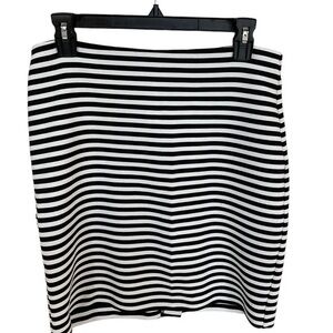 Loft outlet stretch classic black and white striped flirty preppy  skirt size 4